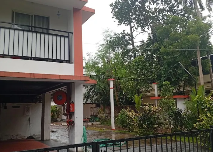 Sanroyal Hastha - Sreenilayam