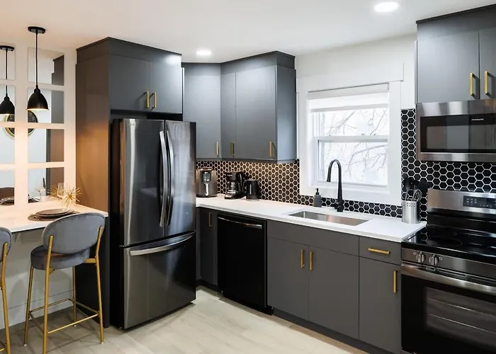 U4 - Stylish Apartment With Mini Movie Theater