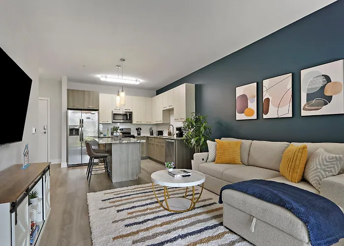 Warrenville Resort Style Apartments Near Downtown With Pool, Free Parking, Gym, Sauna & More