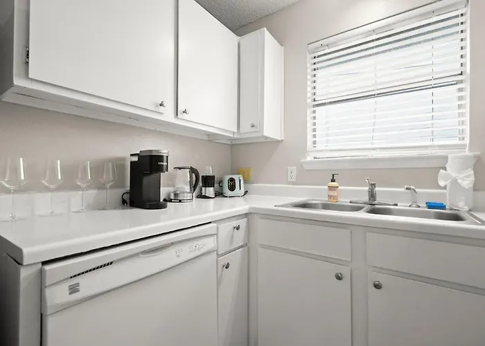 Modern - Round Rock 1Br -Near Austin - King Bed