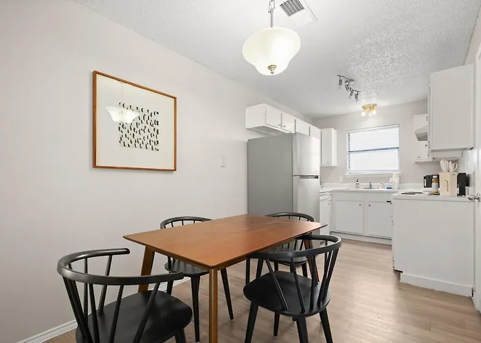 Modern - Round Rock 1Br -Near Austin - King Bed