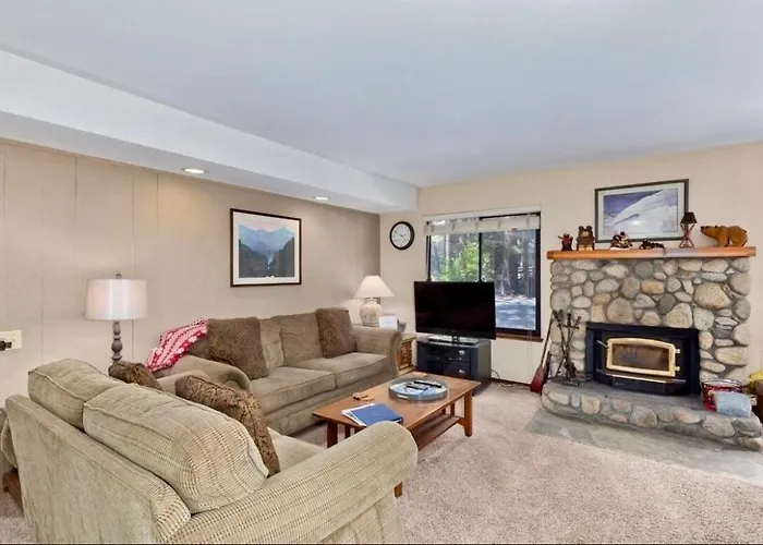 Cozy Condo W Pool, Spa, Hot Tub N Bbq