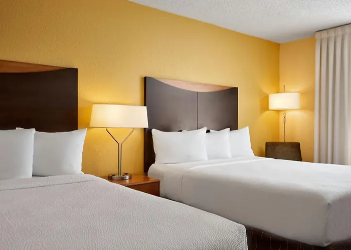 Hotels with pool Fairfield Inn & Suites Colorado Springs South