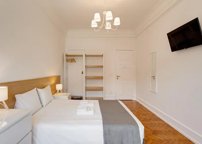 Home Out Rooms & Apartments