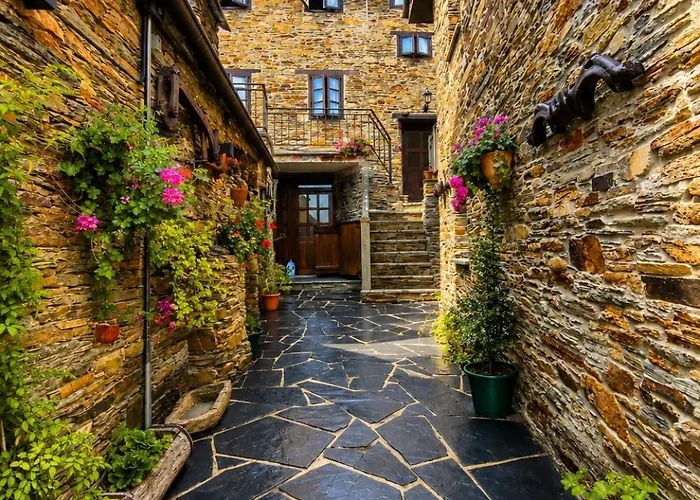 Apartamentos Los Castros