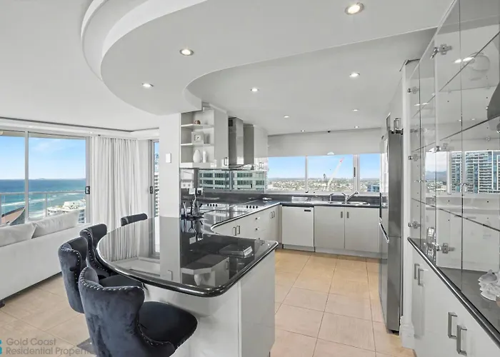 Peninsula Apartments Hosted By Gold Coast Holiday Stays