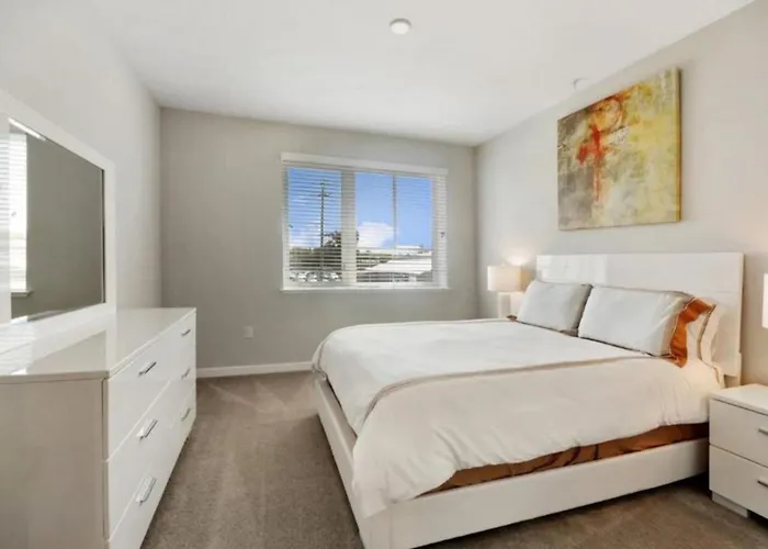 Luxury Condos At Anton Menlo W Pool & Amenities