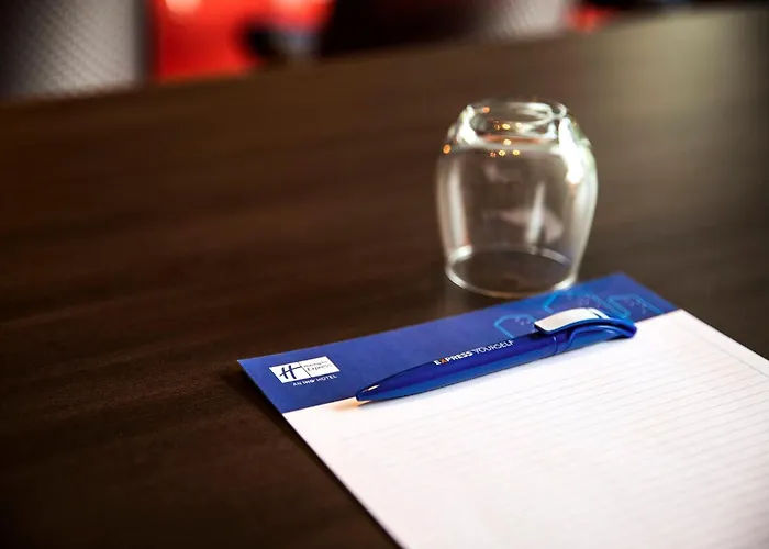 Kid friendly hotel Holiday Inn Express Auckland City Centre By Ihg