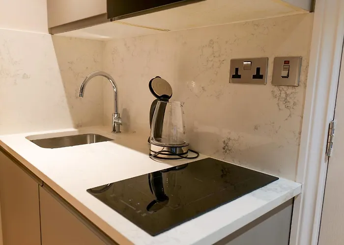 Cleveland Residences Kensington