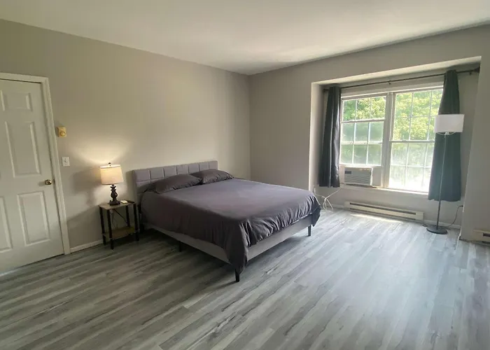 Private Apartment In Southbury 101