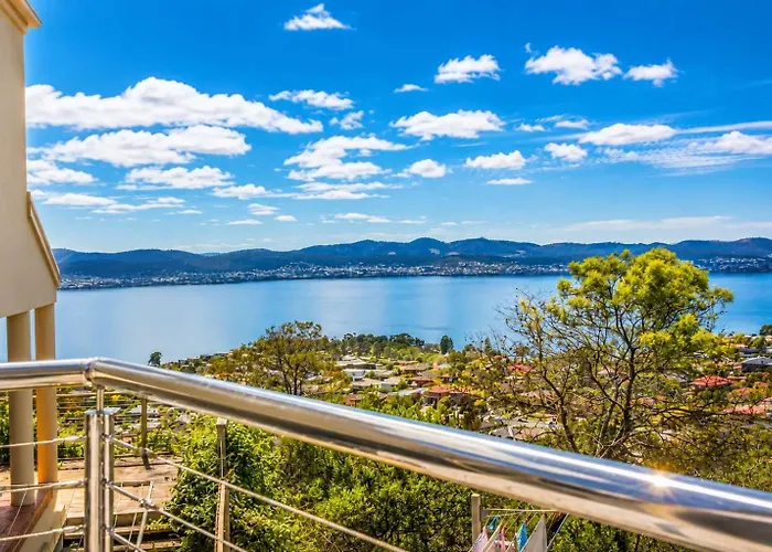The View Studio Apartment Fully Self-Contained Sandy Bay