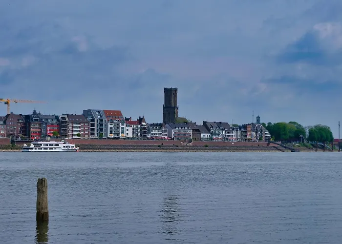 Ferienwohnung Rheinpark Emmerich Rheinblick, Balkon & Parkplatz