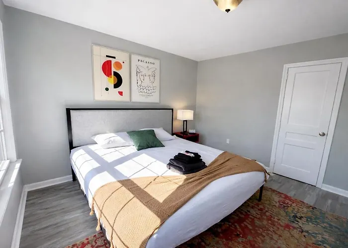 Cozy Birmingham Retreat With Parking Near Uab & Vulcan Park