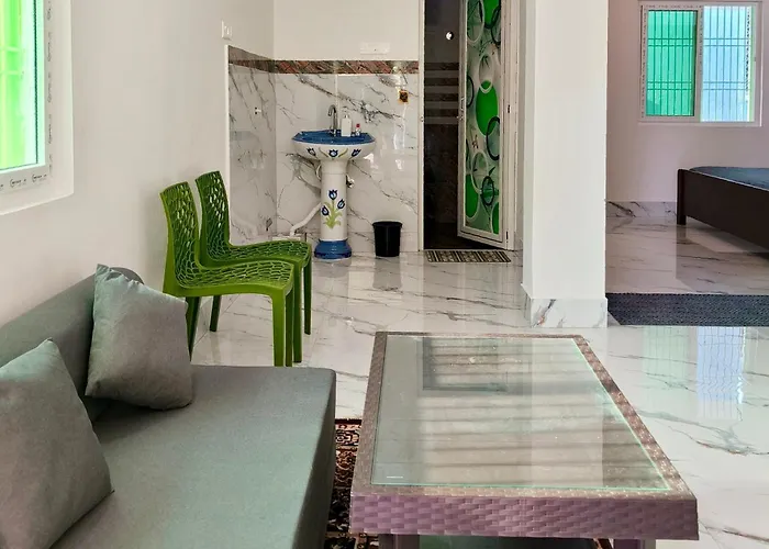 Rr Homestay II