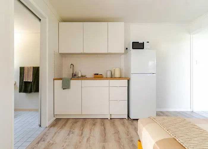 Margate Beach Studio 1