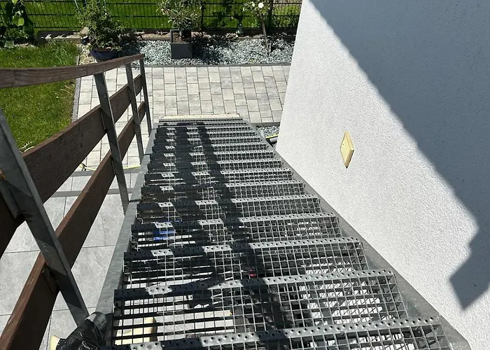 Schoene-Grosse Wohnung In Hassloch