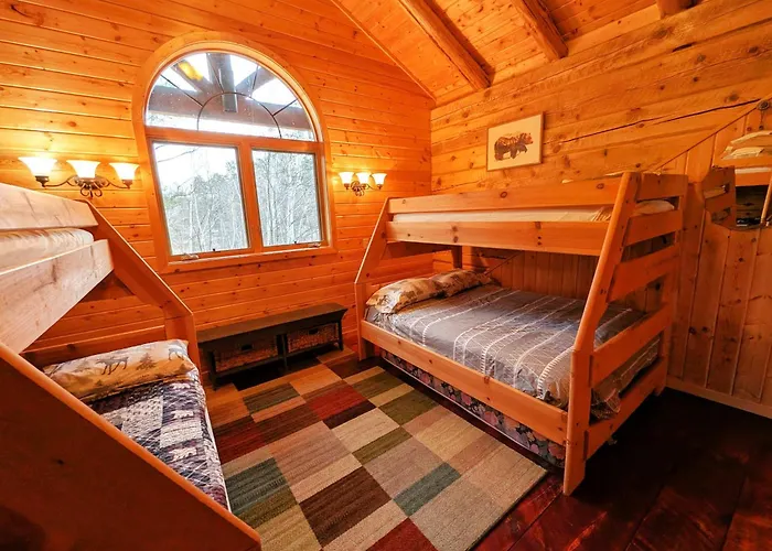 Loft Guest House With Dock & River Views