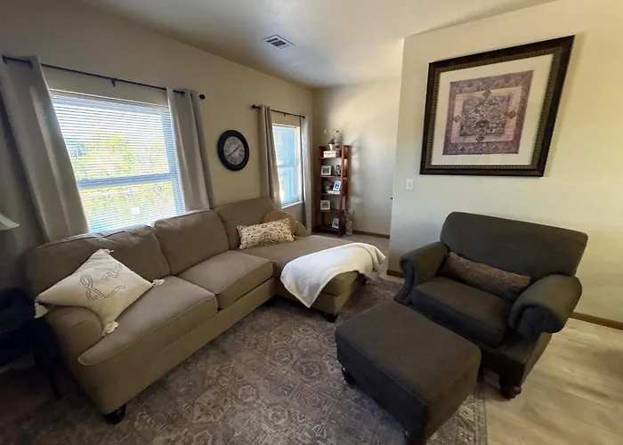 2 Bedroom Retreat On The River
