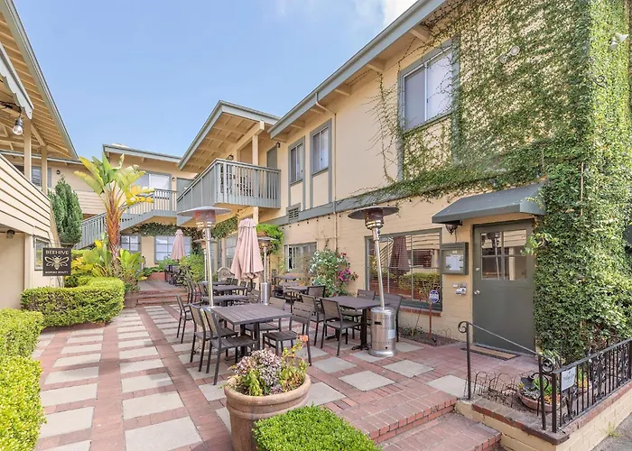 3798 Cedar Place