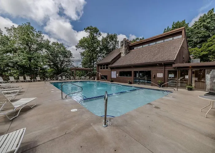 22 Mile Marker! Indoor/Outdoor Pools, Hot Tub! New