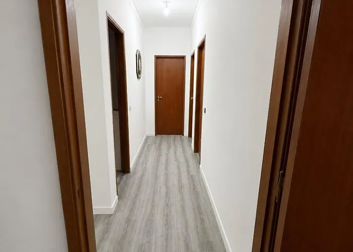 Comfortable & Spacious 3 Bedroom Ap In Miratejo