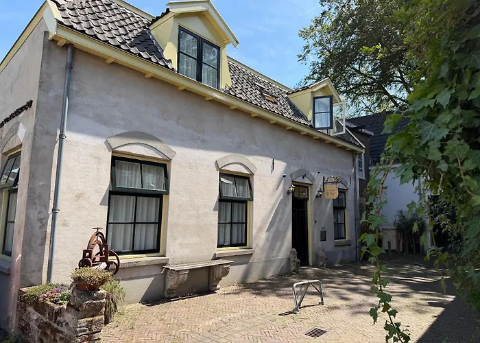 Hanzestadslogement De Leeuw In Het Centrum