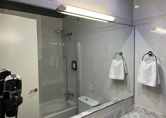 Cheap hotels Aneto