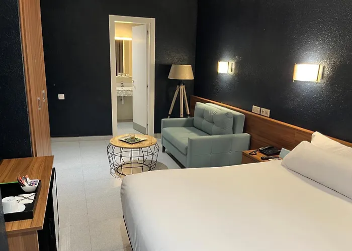 Cheap hotels Aneto