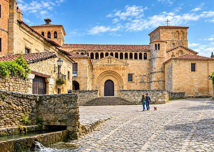 Apartamentos Santillana del Mar
