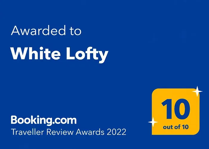 White Lofty Und White Studio