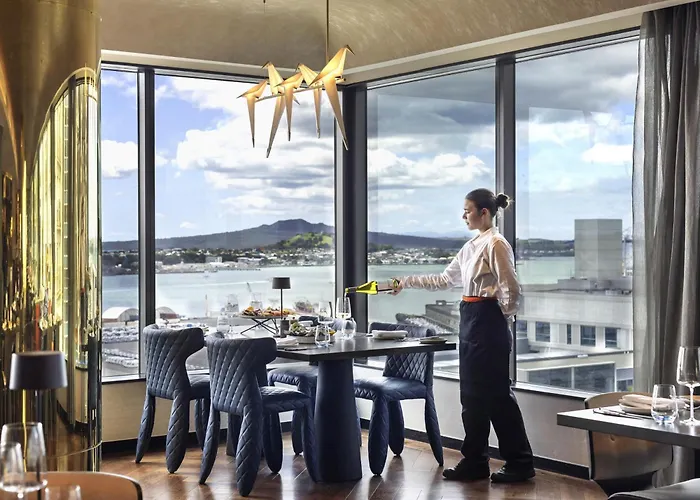 So/ Auckland