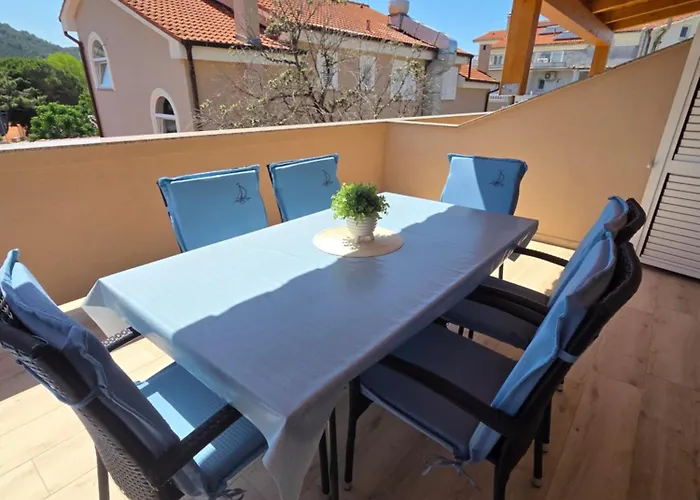 Apartments Arbis