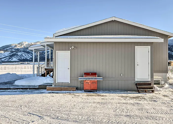 Cozy Home: Mtn Views, A/C, In Heart Of Star Valley