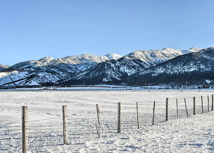 Cozy Home: Mtn Views, A/C, In Heart Of Star Valley