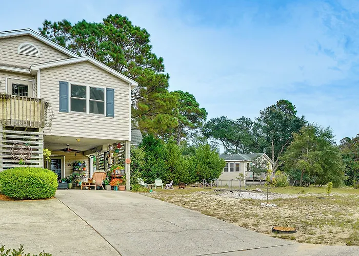 Nags Head Apt With Patio - 1/2 Mile Walk To Beach!