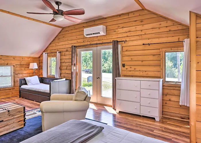 < 1 Mi To Dtwn Suttons Bay! Studio W/ Shared Beach