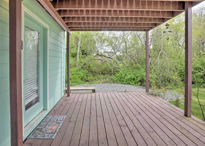 Soothing Studio W/ Lush Views: 2 Mi To Beach!