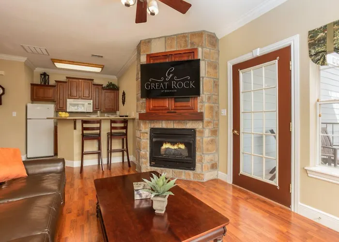Branson'S Great Rock Retreat
