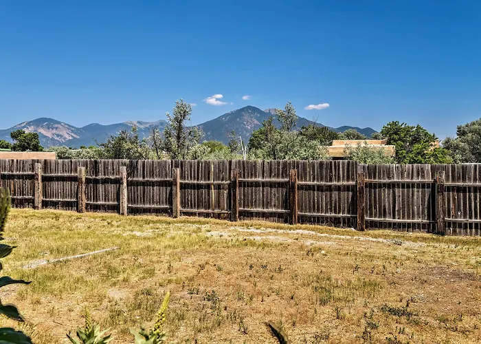 Chic Studio W/ Grill - 25 Mins To Taos Ski Valley!