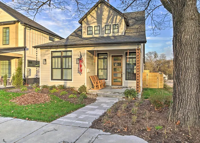 Airy Bentonville Studio < 1 Mile To City Square!