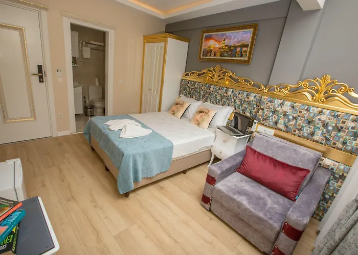 Cheap hotels Atlantis Royal