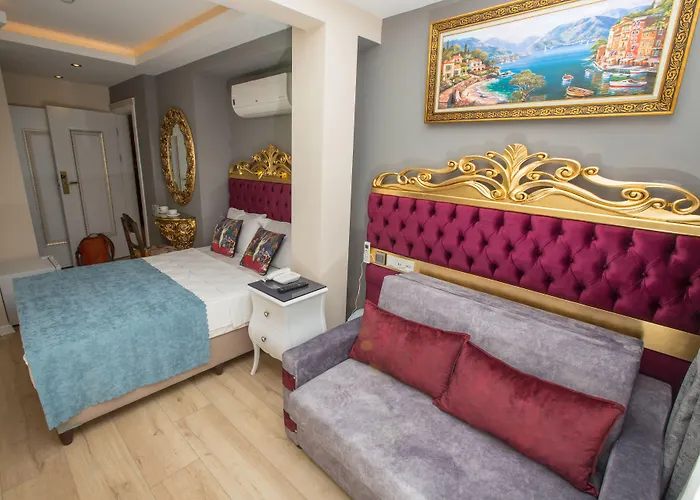 Cheap hotels Atlantis Royal