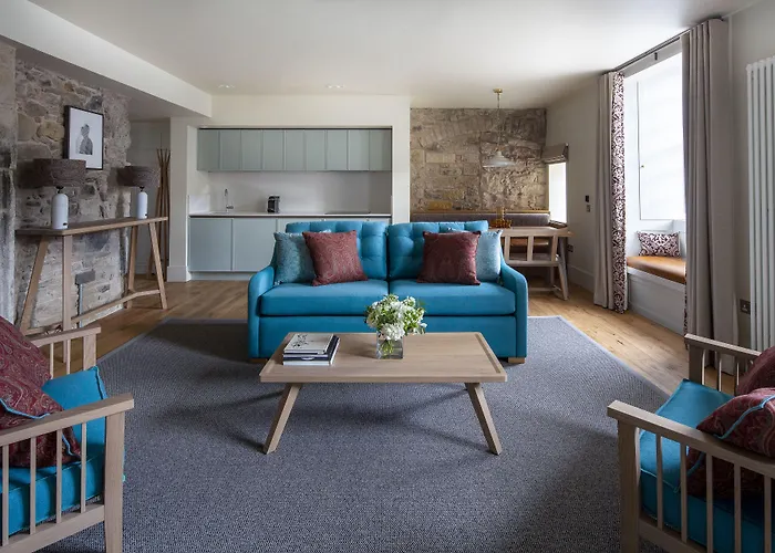 Abbey Strand Apartments, At Holyrood