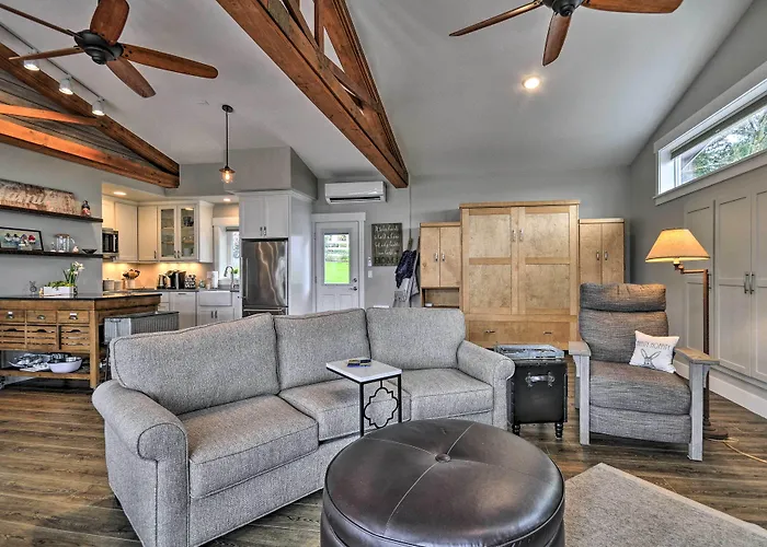 'Traveler'S Retreat' Studio W/ Patio & Yard!