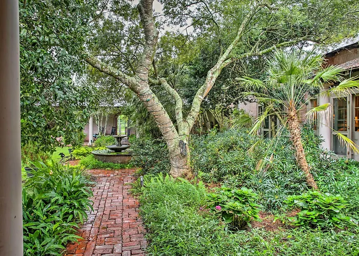 Historic Baton Rouge Vacation Rental: 6 Mi To Lsu!