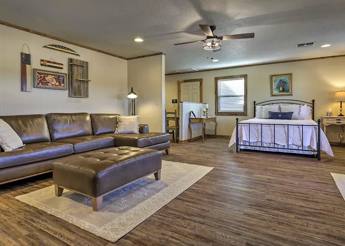 Cozy Fredericksburg Studio Near Wineries!