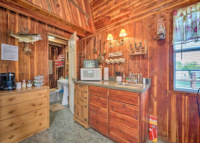 Hand-Built 'Black Fork Cabin 2' W/ Fire Pit!