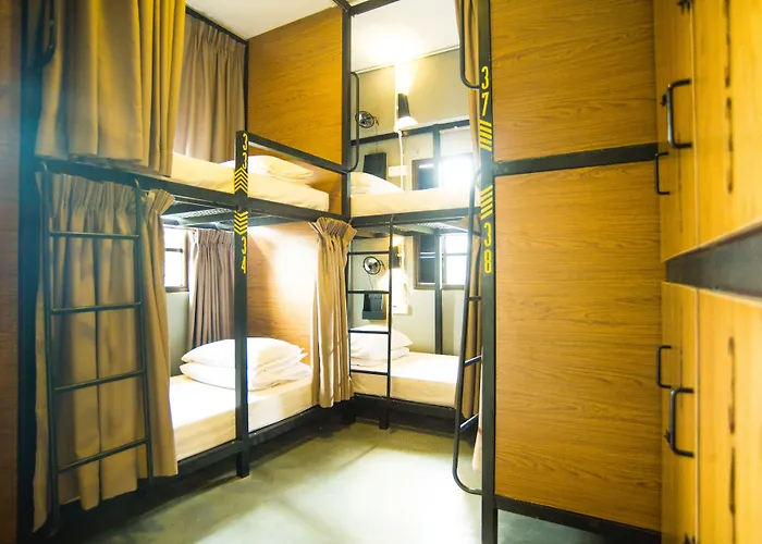 Traveller Bunker Hostel 1