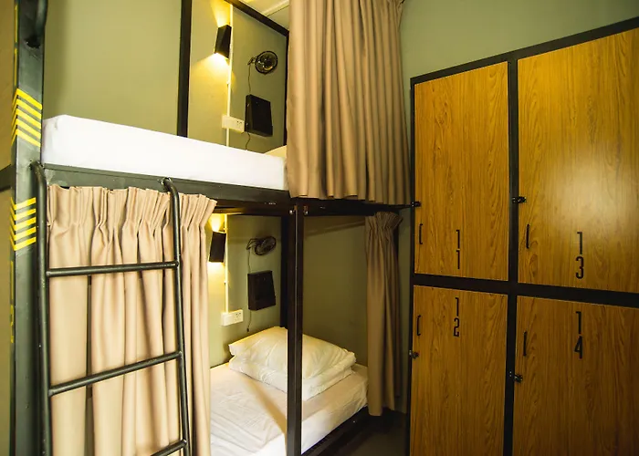 Traveller Bunker Hostel 1