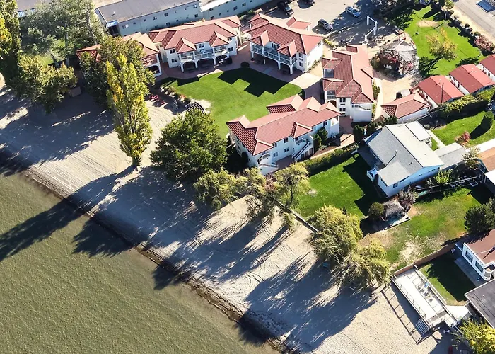 Sandy Beach Suites